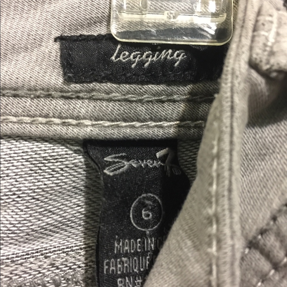 Seven7 Leggings- style Jeans